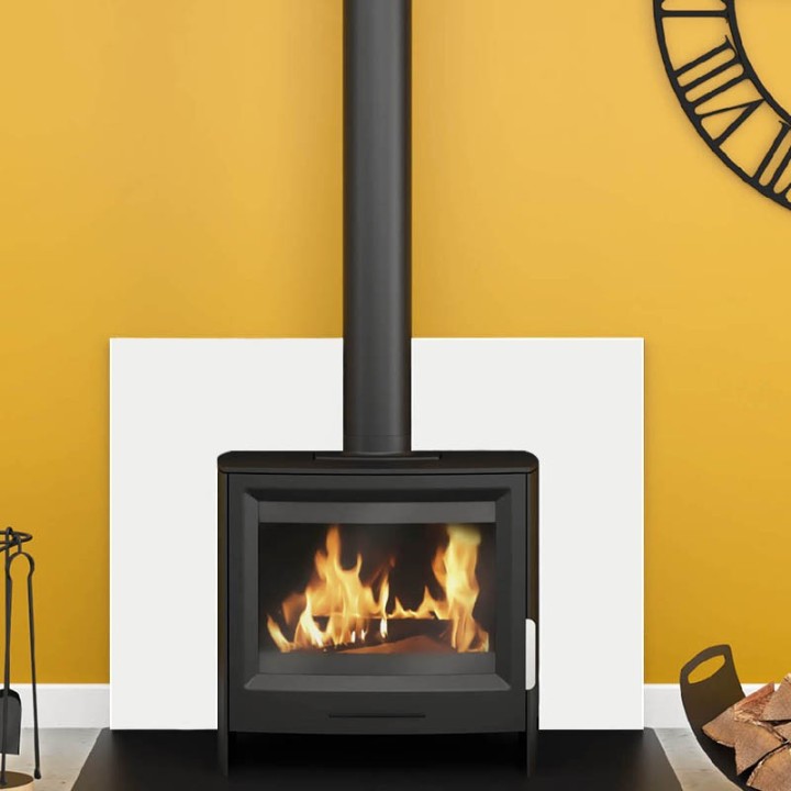 Plain white square plate for wall protection of wood pellet stoves - Capska